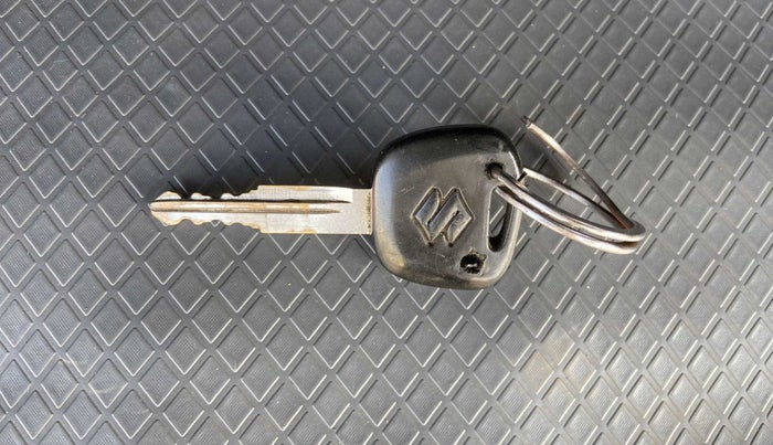 2018 Maruti Eeco 5 STR WITH A/C+HTR, Petrol, Manual, 75,090 km, Key Close Up