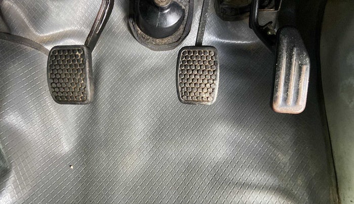 2018 Maruti Eeco 5 STR WITH A/C+HTR, Petrol, Manual, 75,090 km, Pedals