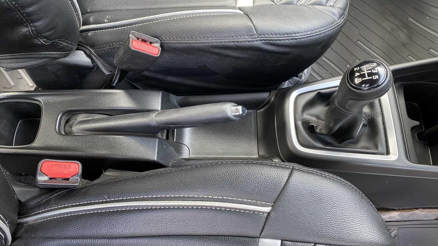 2022 Maruti Swift ZXI PLUS DUAL TONE, Petrol, Manual, 5,389 km, Gear Lever