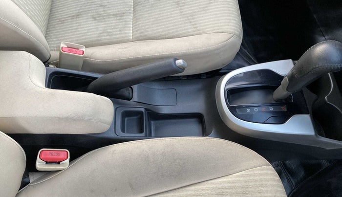 2018 Honda Jazz 1.2L I-VTEC VX CVT, Petrol, Automatic, 25,468 km, Gear Lever