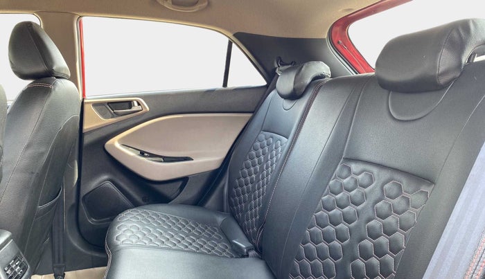 2015 Hyundai Elite i20 ASTA 1.2, Petrol, Manual, 54,065 km, Right Side Rear Door Cabin