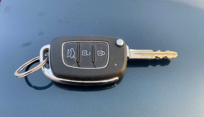 2021 Hyundai GRAND I10 NIOS SPORTZ 1.2 KAPPA VTVT, Petrol, Manual, 12,121 km, Key Close Up