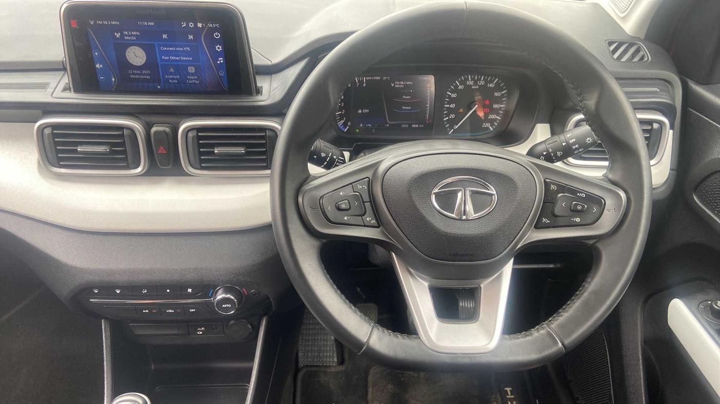 2022 Tata PUNCH CREATIVE IRA 1.2 RTN DUAL TONE, Petrol, Manual, 9,646 km, Steering Wheel Close Up