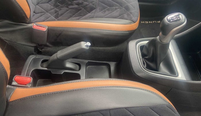 2022 Tata PUNCH CREATIVE IRA 1.2 RTN DUAL TONE, Petrol, Manual, 9,646 km, Gear Lever