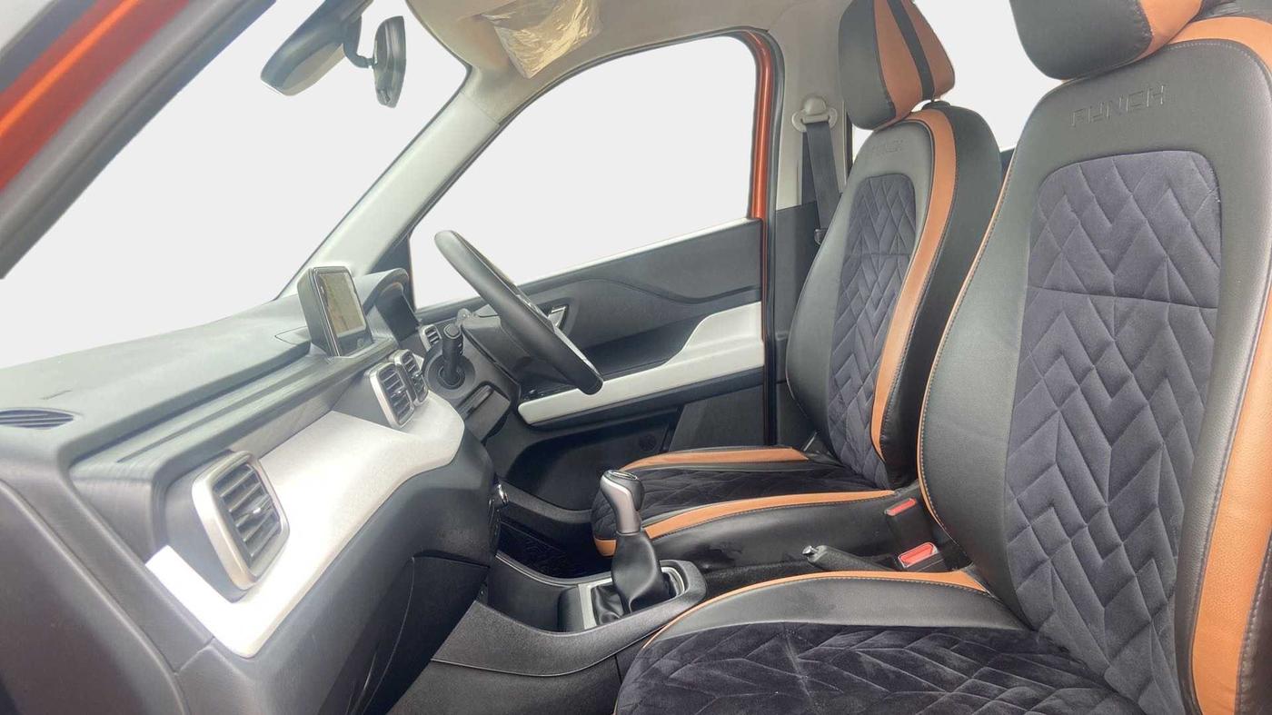 2022 Tata PUNCH CREATIVE IRA 1.2 RTN DUAL TONE, Petrol, Manual, 9,646 km, Right Side Front Door Cabin