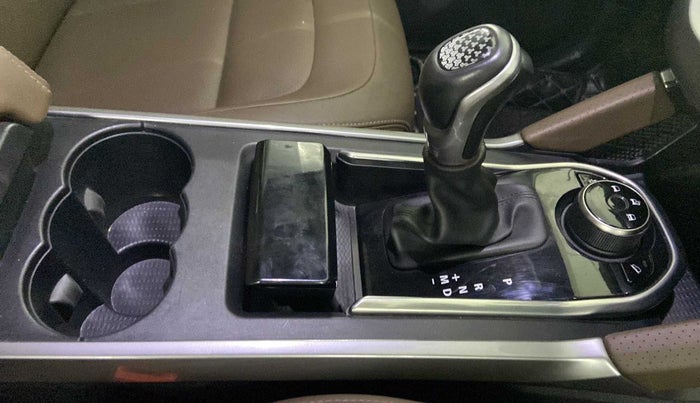 2020 Tata Harrier XZA PLUS 2.0L DUAL TONE, Diesel, Automatic, 48,760 km, Gear Lever