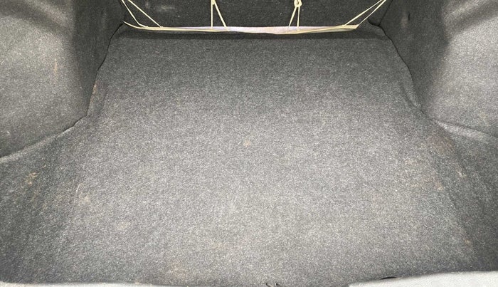 2015 Maruti Ciaz ZXI, Petrol, Manual, 92,588 km, Boot Inside