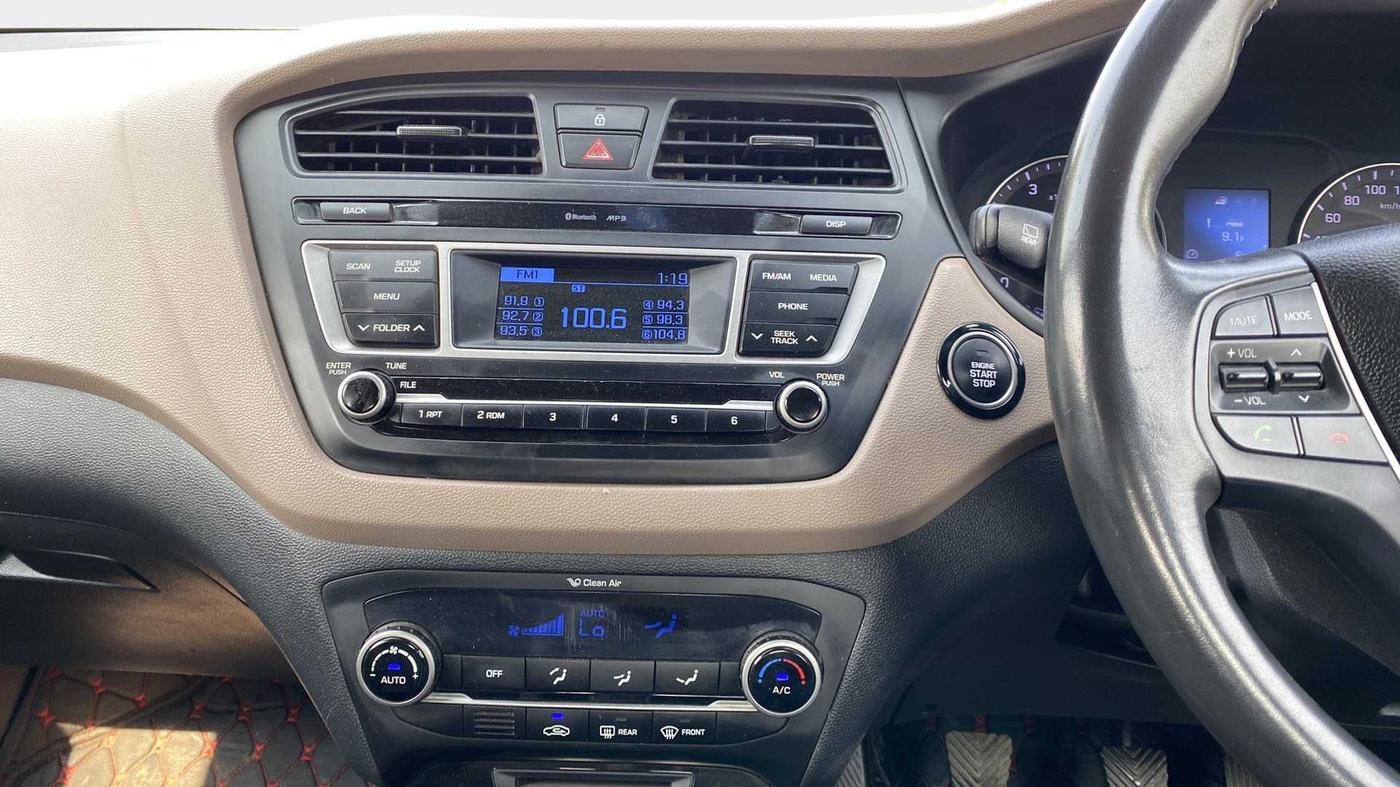 2016 Hyundai Elite i20 ASTA 1.2, Petrol, Manual, 39,891 km, Air Conditioner