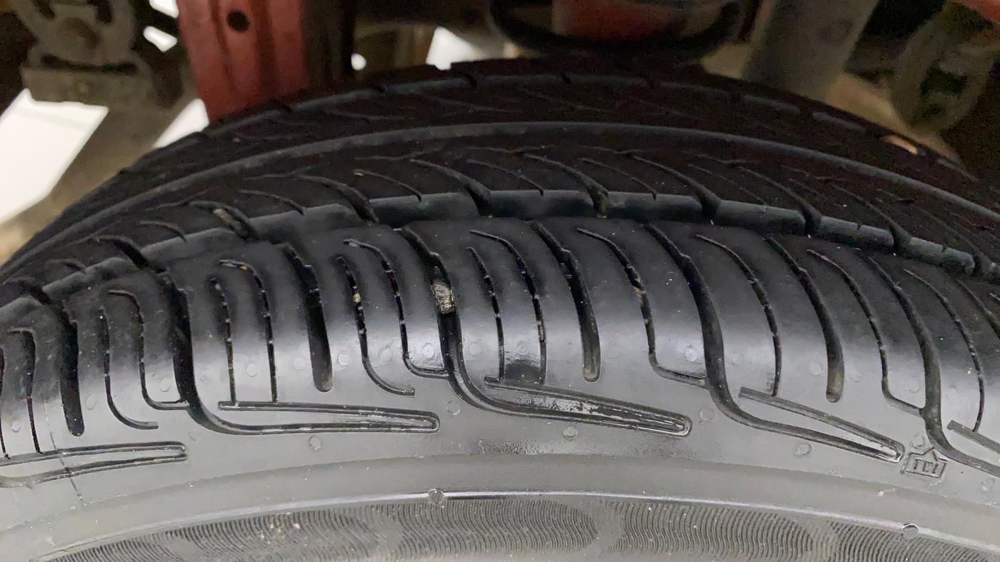 2010 Maruti Zen Estilo VXI, Petrol, Manual, 24,983 km, Right Rear Tyre Tread