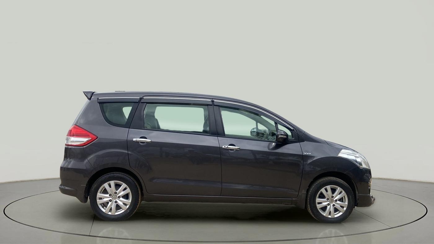 2017 Maruti Ertiga ZXI+, Petrol, Manual, 69,090 km, Right Side View
