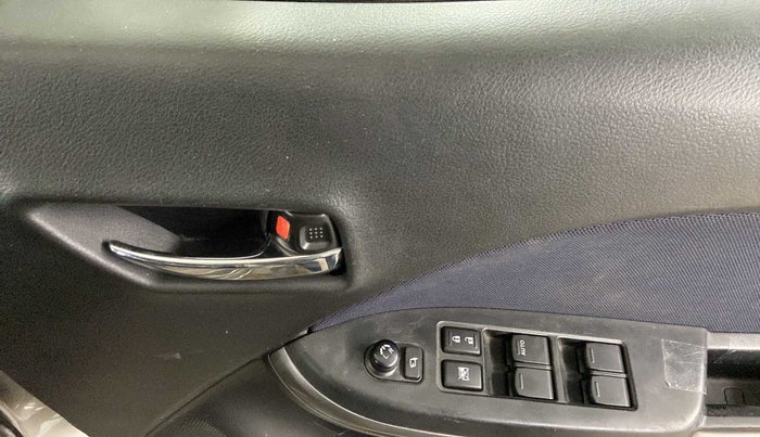 2020 Maruti Baleno DELTA PETROL 1.2, Petrol, Manual, 22,050 km, Driver Side Door Panels Control