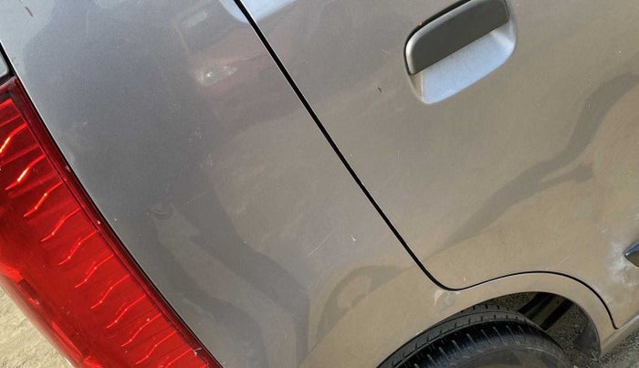 2016 Maruti Wagon R 1.0 VXI, Petrol, Manual, 59,587 km, Right quarter panel - Circle - Paint ok & Dent >4 inch(If not in Criase Line)
