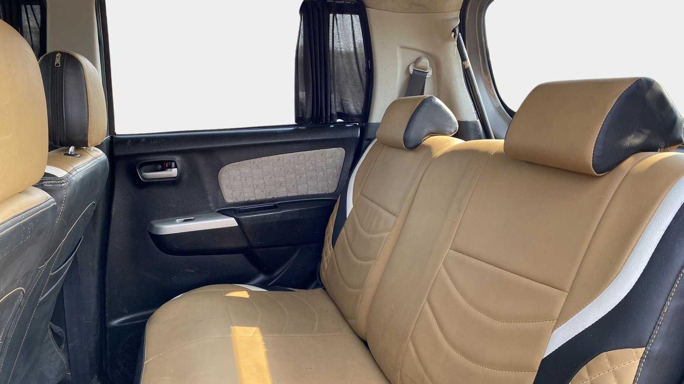 2016 Maruti Wagon R 1.0 VXI, Petrol, Manual, 59,587 km, Right Side Rear Door Cabin