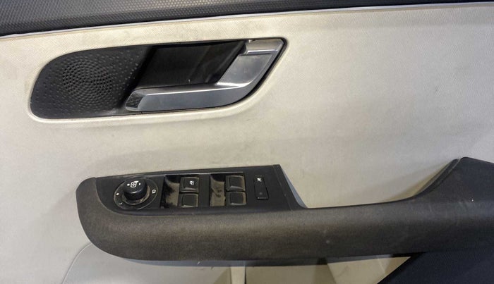 2021 Tata ALTROZ XZ PETROL, Petrol, Manual, 25,634 km, Driver Side Door Panels Control
