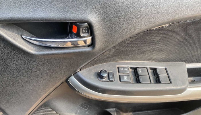 2016 Maruti Baleno ALPHA PETROL 1.2, Petrol, Manual, 55,774 km, Driver Side Door Panels Control