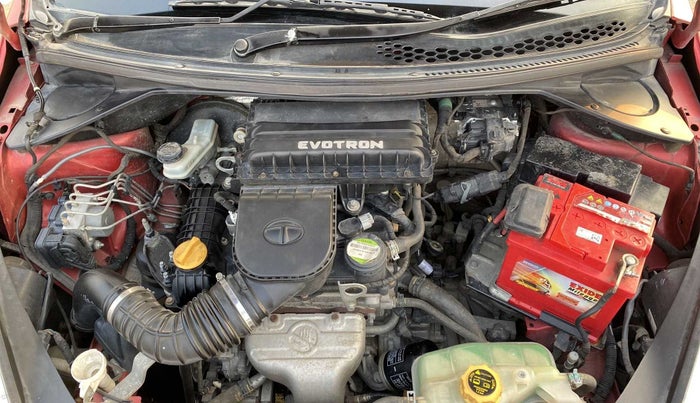 2016 Tata Tiago XZ PETROL, Petrol, Manual, 45,633 km, Open Bonet