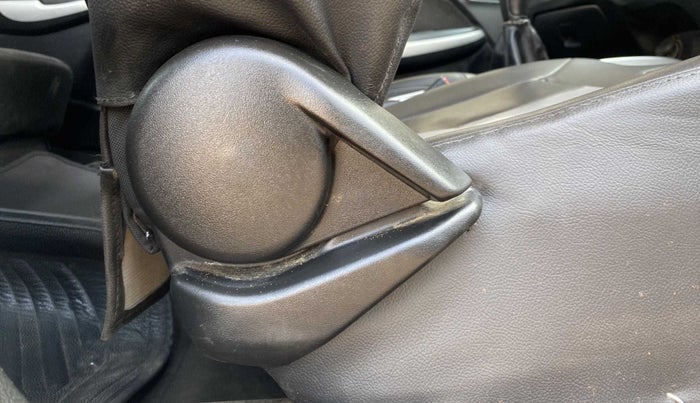 2016 Maruti Baleno DELTA DIESEL 1.3, Diesel, Manual, 1,02,293 km, Driver Side Adjustment Panel