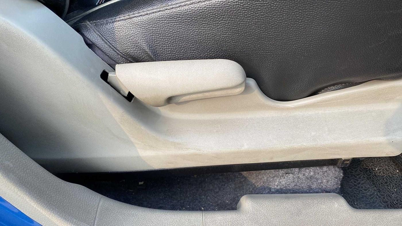 2017 Maruti Celerio VXI, Petrol, Manual, 40,838 km, Driver Side Adjustment Panel