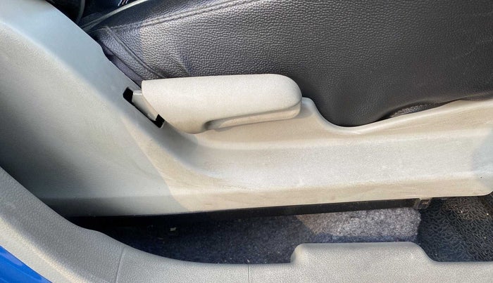 2017 Maruti Celerio VXI, Petrol, Manual, 40,838 km, Driver Side Adjustment Panel