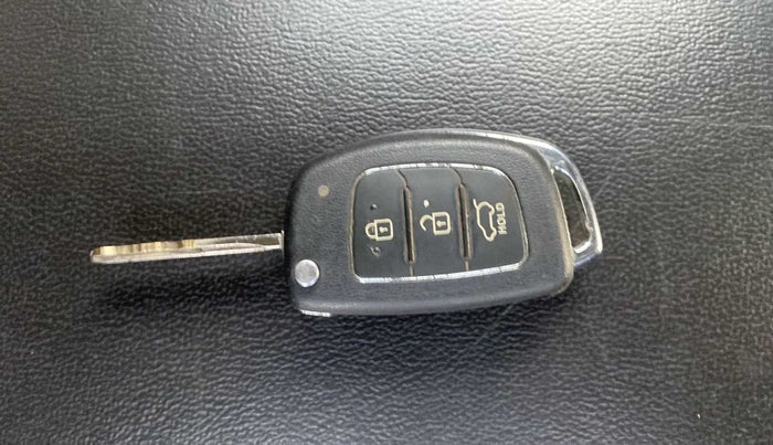 2013 Hyundai i20 MAGNA (O) 1.2, Petrol, Manual, 37,925 km, Key Close Up