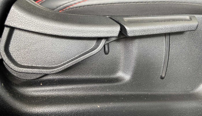 2022 Hyundai GRAND I10 NIOS SPORTZ 1.0 TURBO GDI, Petrol, Manual, 4,071 km, Driver Side Adjustment Panel