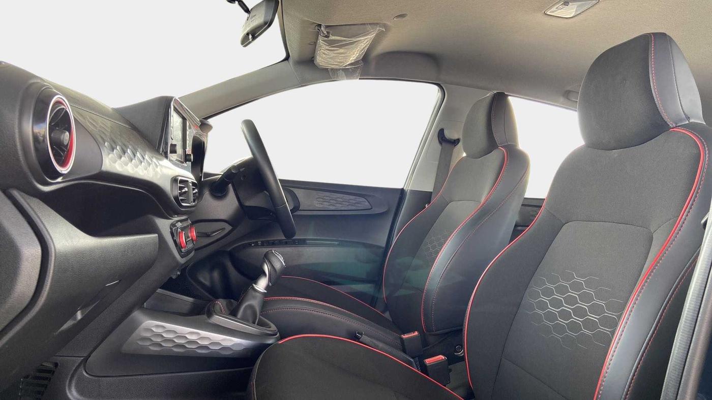 2022 Hyundai GRAND I10 NIOS SPORTZ 1.0 TURBO GDI, Petrol, Manual, 4,071 km, Right Side Front Door Cabin