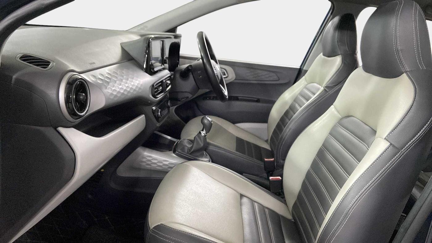 2021 Hyundai GRAND I10 NIOS SPORTZ 1.2 KAPPA VTVT CNG, CNG, Manual, 38,851 km, Right Side Front Door Cabin