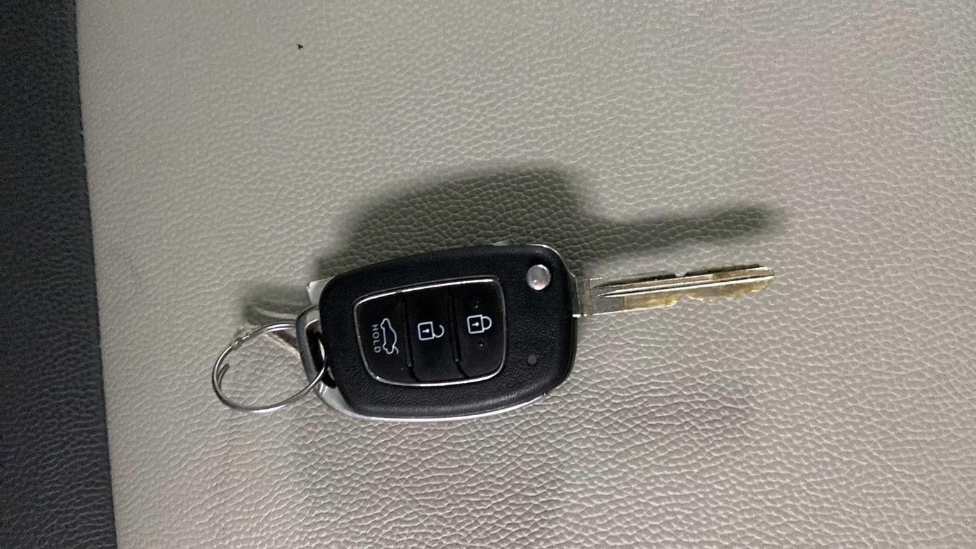 2021 Hyundai GRAND I10 NIOS SPORTZ 1.2 KAPPA VTVT CNG, CNG, Manual, 38,851 km, Key Close Up