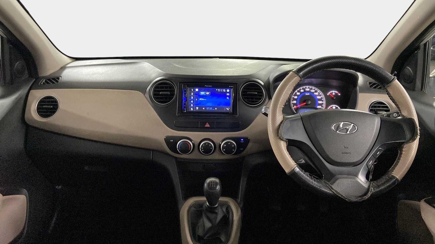 2017 Hyundai Grand i10 MAGNA 1.2 KAPPA VTVT, Petrol, Manual, 26,798 km, Dashboard