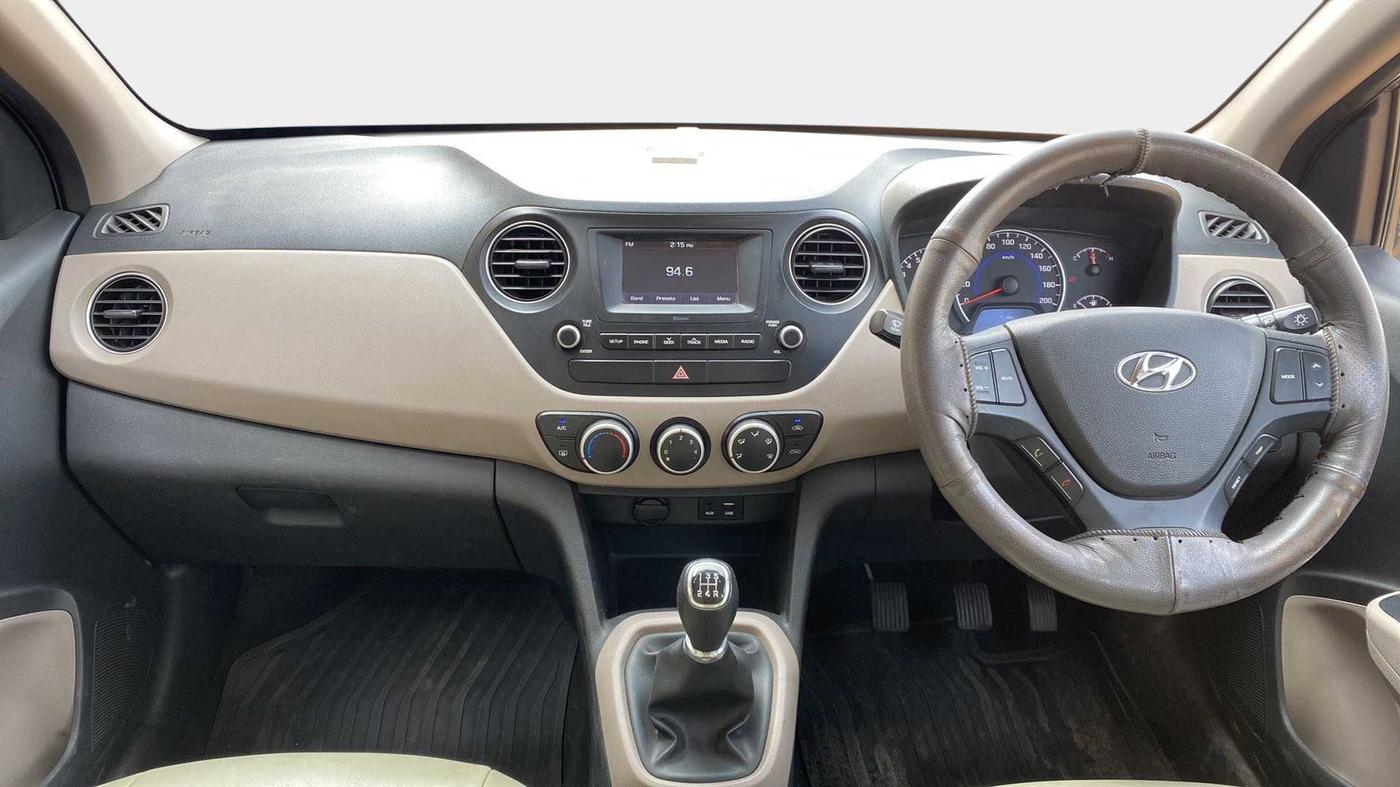 2017 Hyundai Grand i10 SPORTZ 1.2 KAPPA VTVT, Petrol, Manual, 36,559 km, Dashboard