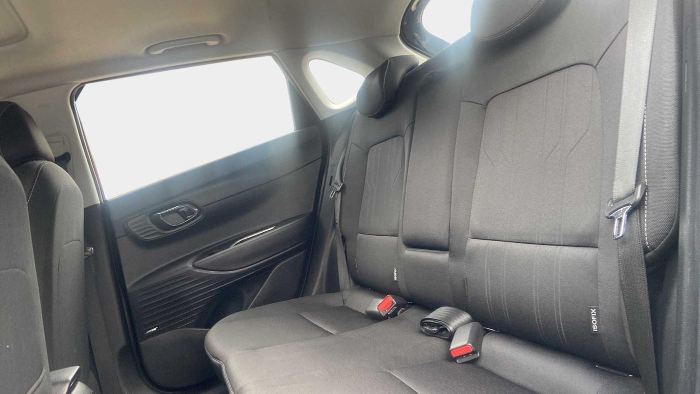 2021 Hyundai NEW I20 ASTA (O) 1.2 MT, Petrol, Manual, 20,192 km, Right Side Rear Door Cabin