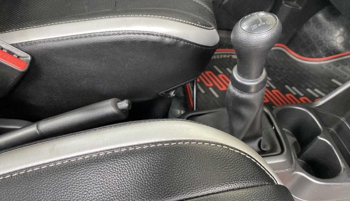 2022 Maruti S PRESSO VXI+, Petrol, Manual, 17,084 km, Gear Lever