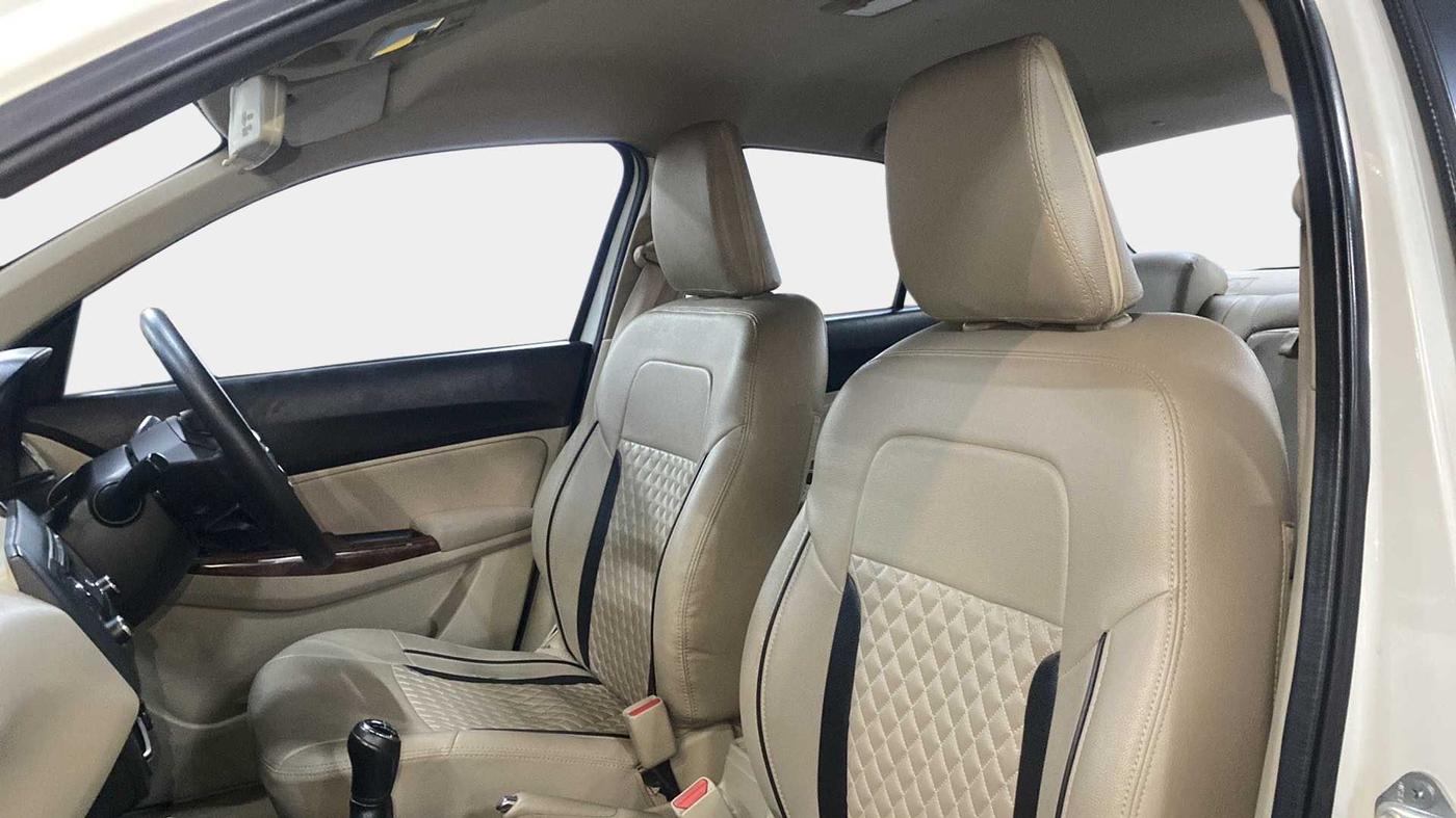 2018 Maruti Dzire VXI, Petrol, Manual, 66,600 km, Right Side Front Door Cabin