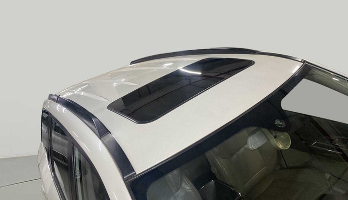 2016 Mahindra XUV500 W10 AT, Diesel, Automatic, 71,424 km, Roof