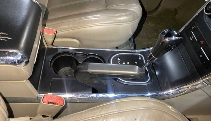 2016 Mahindra XUV500 W10 AT, Diesel, Automatic, 71,424 km, Gear Lever