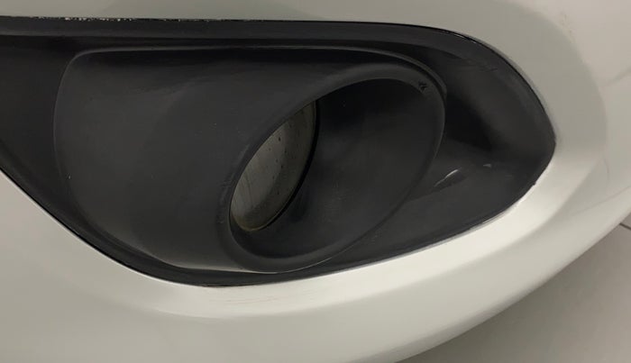 2014 Maruti Swift Dzire VXI, Petrol, Manual, 1,04,482 km, Right fog light - Not working
