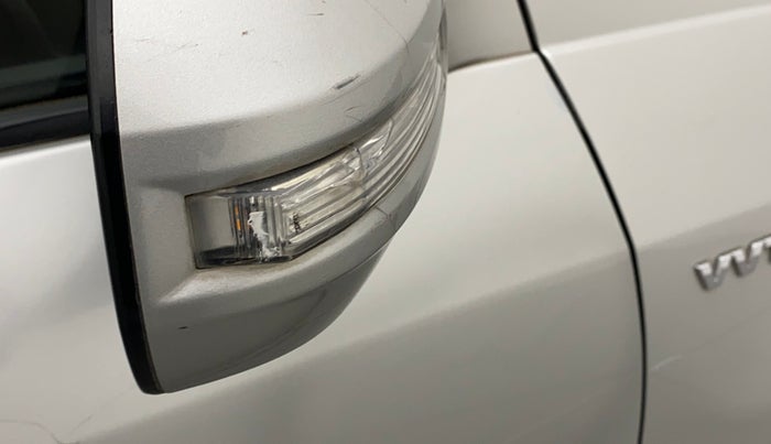 2014 Maruti Swift Dzire VXI, Petrol, Manual, 1,04,482 km, Right rear-view mirror - Indicator light has minor damage