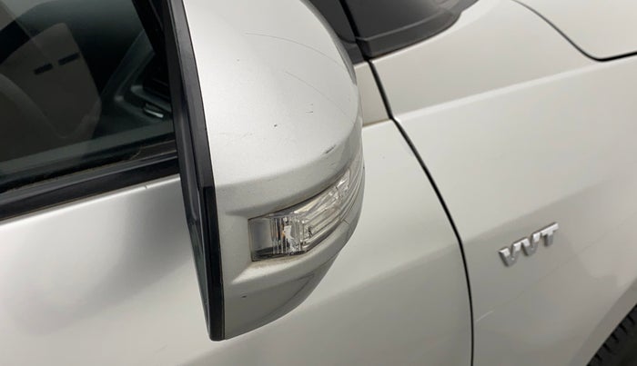 2014 Maruti Swift Dzire VXI, Petrol, Manual, 1,04,482 km, Right rear-view mirror - Mirror motor not working