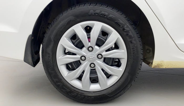 2019 Hyundai Verna 1.4 EX PETROL, Petrol, Manual, 59,884 km, Right Rear Wheel