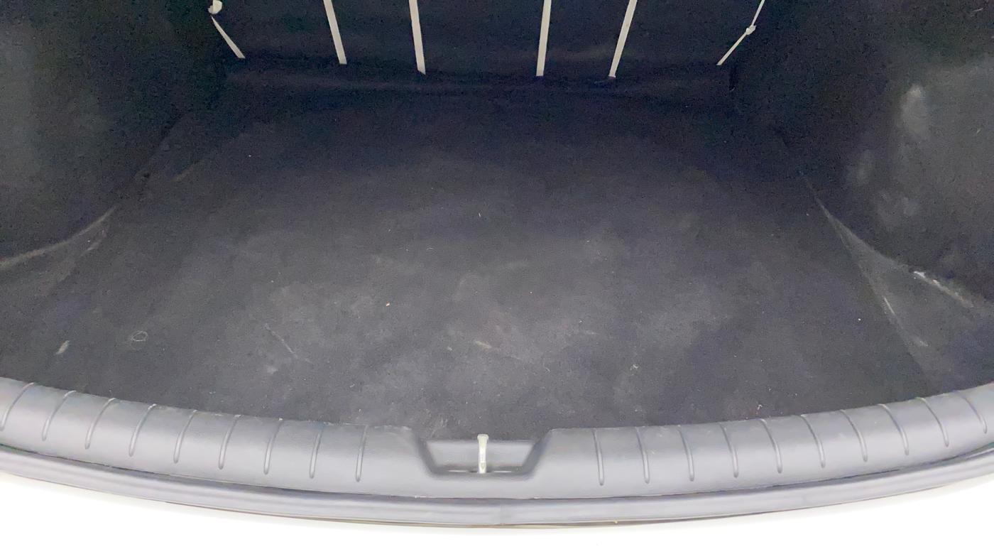 2019 Hyundai Verna 1.4 EX PETROL, Petrol, Manual, 59,884 km, Boot Inside