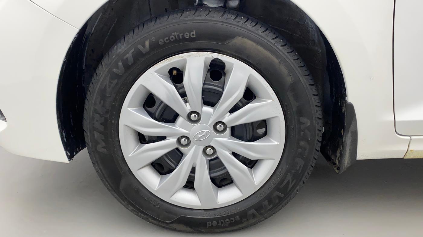 2019 Hyundai Verna 1.4 EX PETROL, Petrol, Manual, 59,884 km, Left Front Wheel
