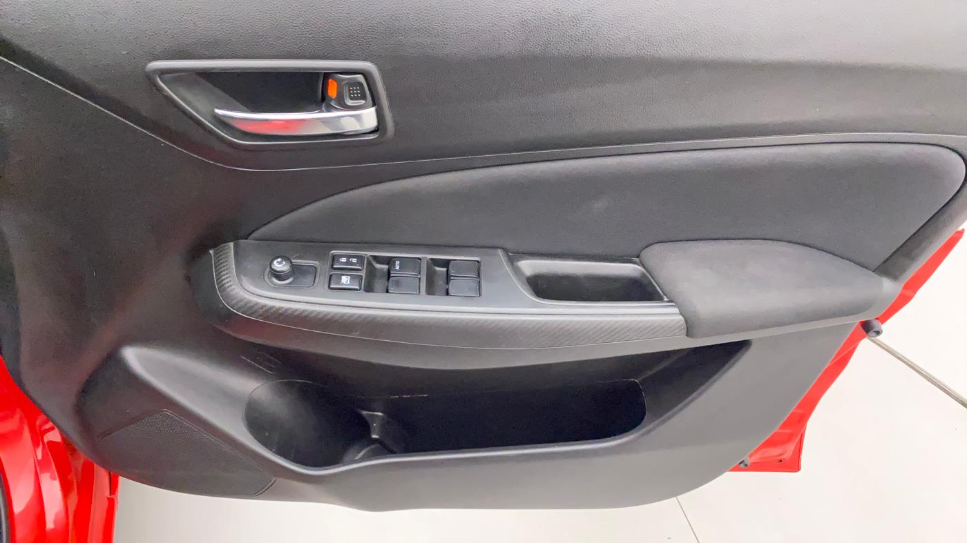 2019 Maruti Swift VDI AMT, Diesel, Automatic, 76,159 km, Driver Side Door Panels Control