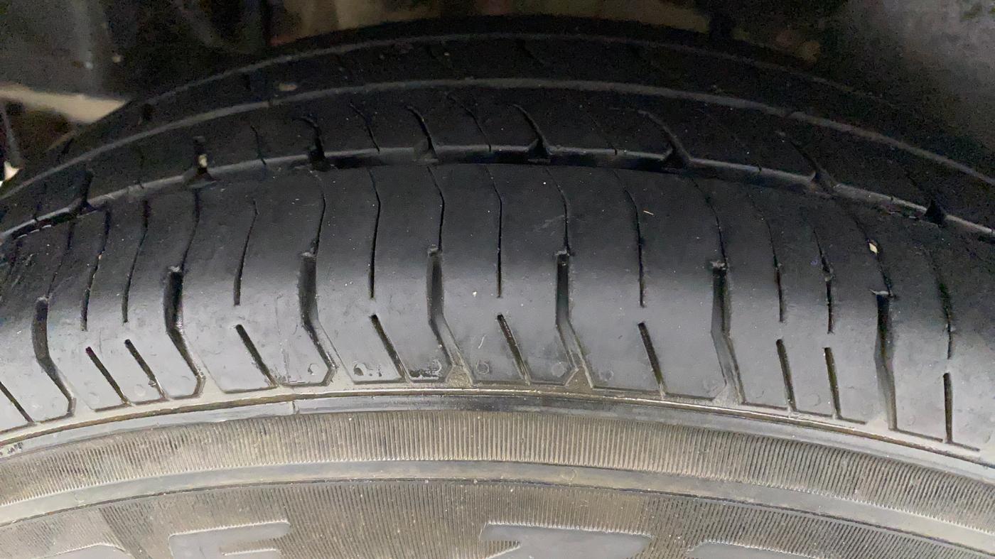 2019 Maruti Swift VDI AMT, Diesel, Automatic, 76,159 km, Right Rear Tyre Tread