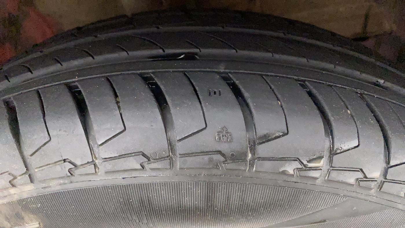 2019 Maruti Swift VDI AMT, Diesel, Automatic, 76,159 km, Right Front Tyre Tread