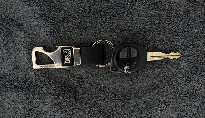 2019 Maruti Swift VDI AMT, Diesel, Automatic, 76,159 km, Key Close Up
