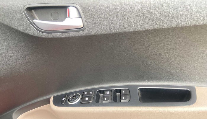 2019 Hyundai Grand i10 SPORTZ AT 1.2 KAPPA VTVT, Petrol, Automatic, 18,371 km, Driver Side Door Panels Control