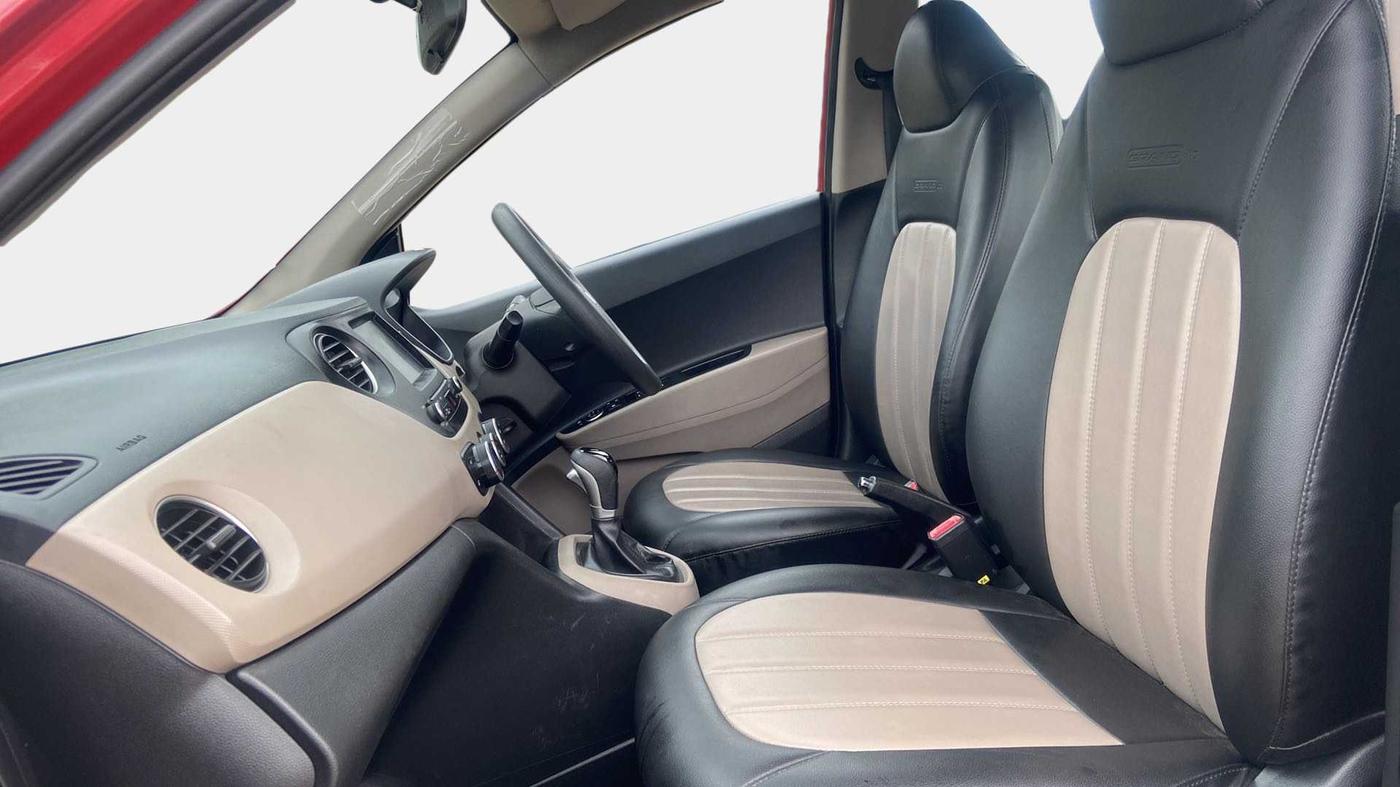 2019 Hyundai Grand i10 SPORTZ AT 1.2 KAPPA VTVT, Petrol, Automatic, 18,371 km, Right Side Front Door Cabin