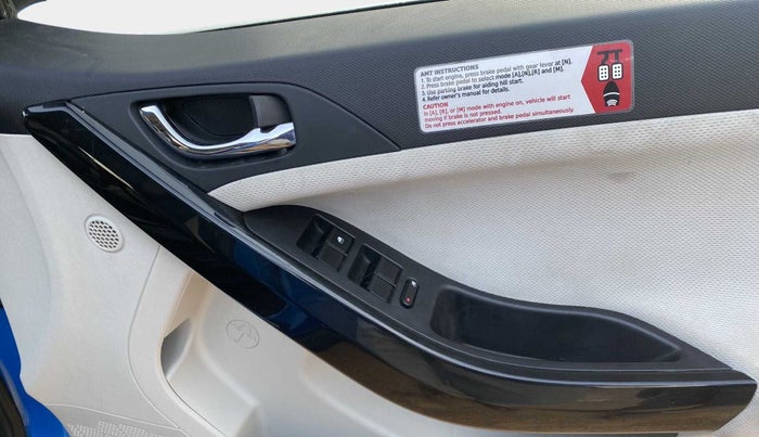 2020 Tata NEXON XZA PLUS (O) PETROL DUAL TONE, Petrol, Automatic, 21,520 km, Driver Side Door Panels Control