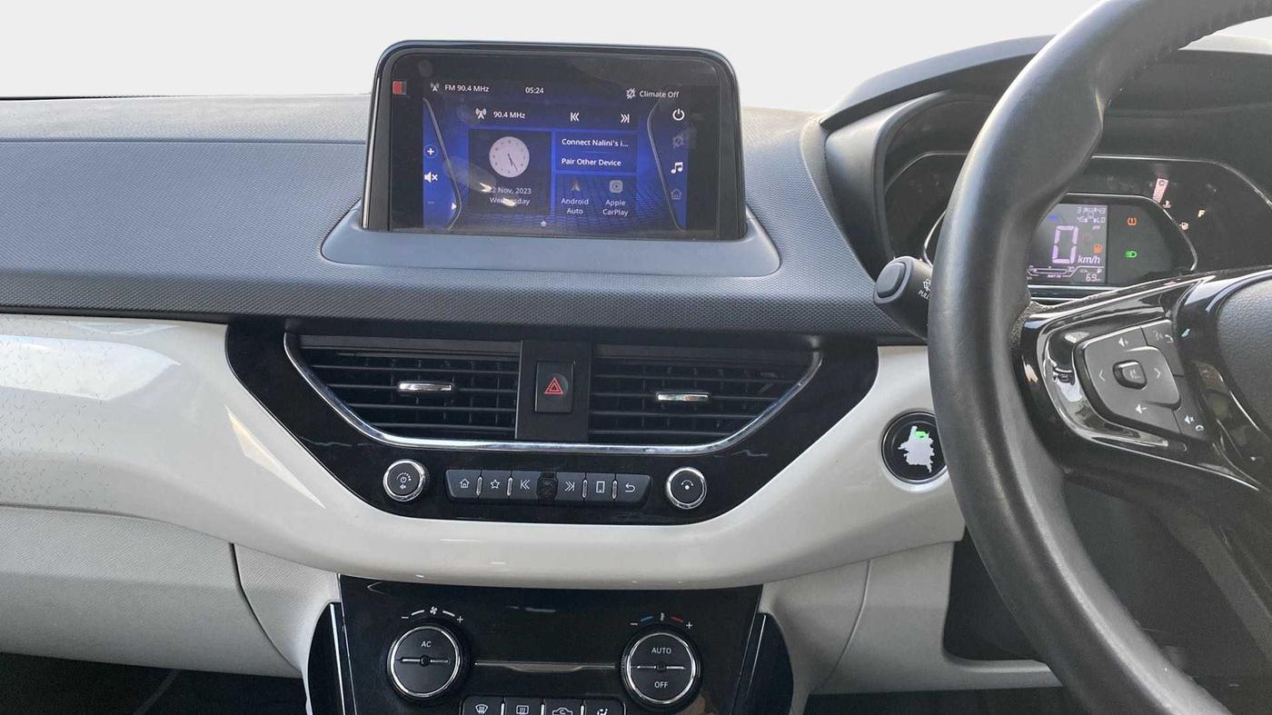 2020 Tata NEXON XZA PLUS (O) PETROL DUAL TONE, Petrol, Automatic, 21,520 km, Air Conditioner