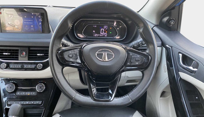 2020 Tata NEXON XZA PLUS (O) PETROL DUAL TONE, Petrol, Automatic, 21,520 km, Steering Wheel Close Up